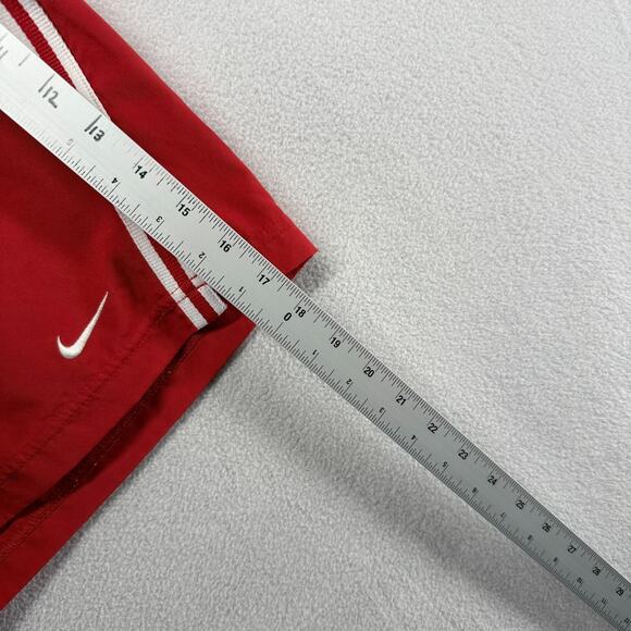 Vintage Nike Shorts Men's medium Red White Athletic Soccer Embroidered y2k 5" - Picture 4 of 9